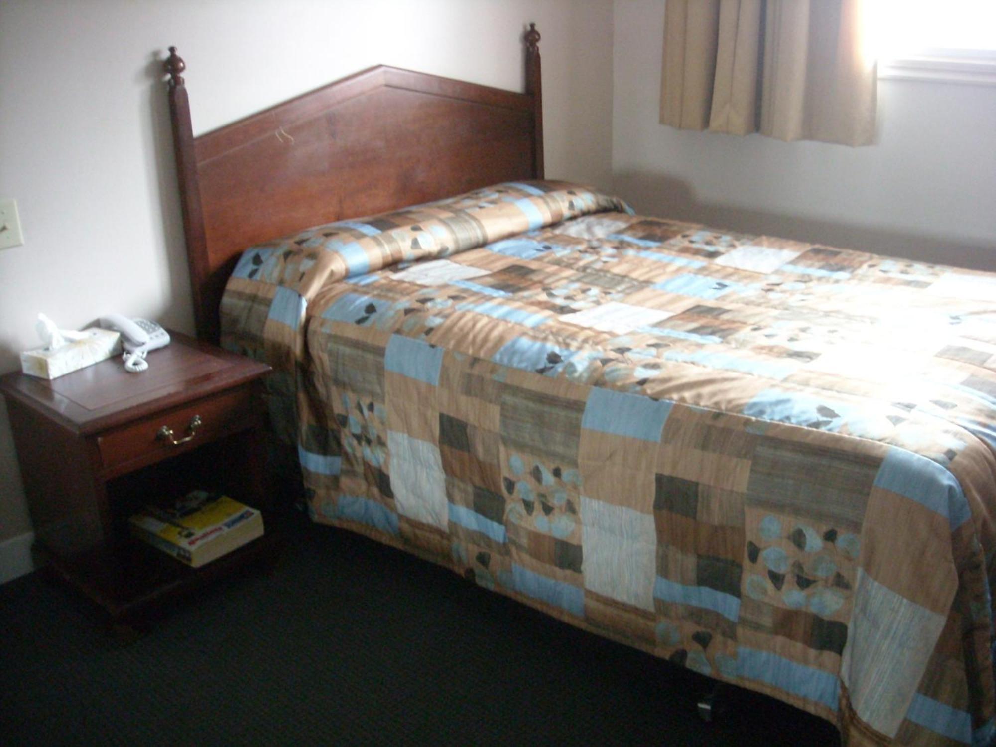 Grand Motel Saint-Hubert Longueuil Zewnętrze zdjęcie