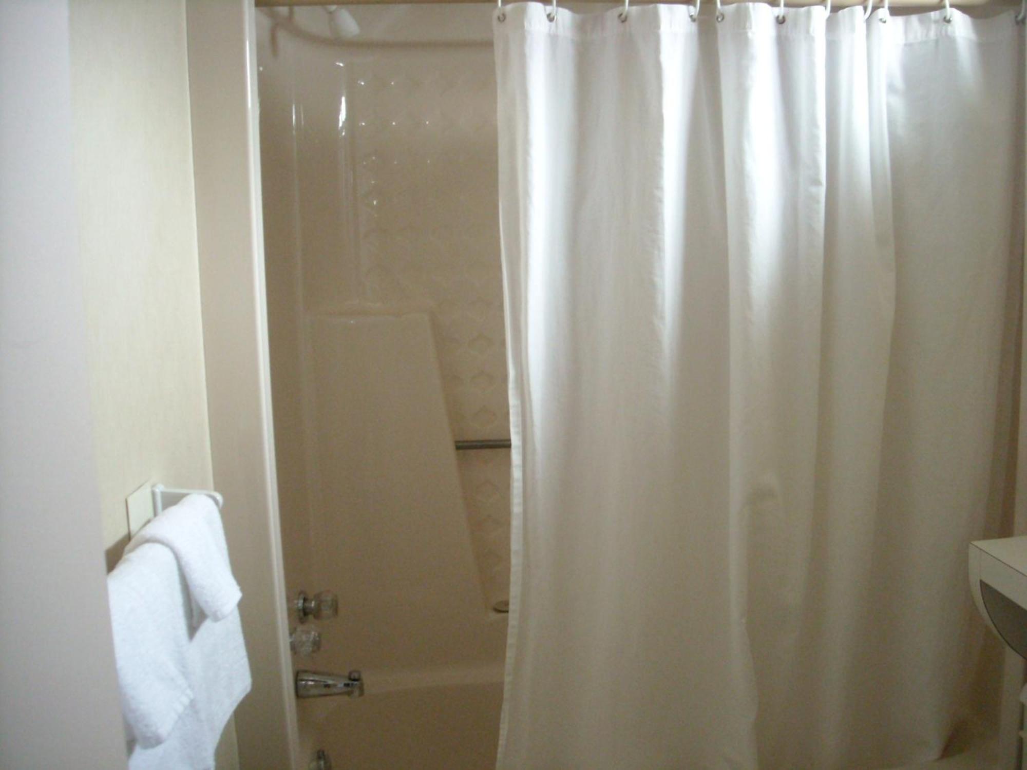 Grand Motel Saint-Hubert Longueuil Zewnętrze zdjęcie